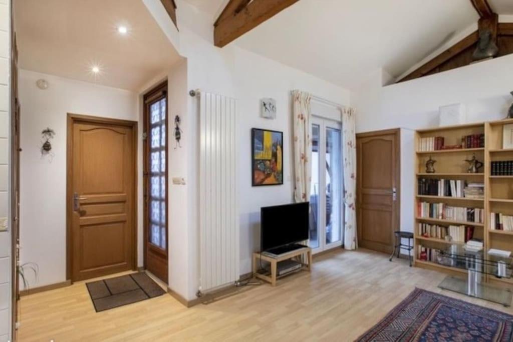 Charmant T3 Avec Terrasse Au Coeur De Ciboure Apartman Kültér fotó